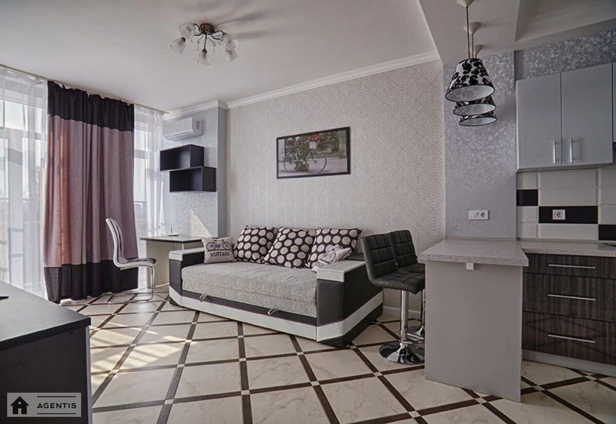 Сдам квартиру. 2 rooms, 45 m², 7th floor/9 floors. Регенераторная 4, Киев. 