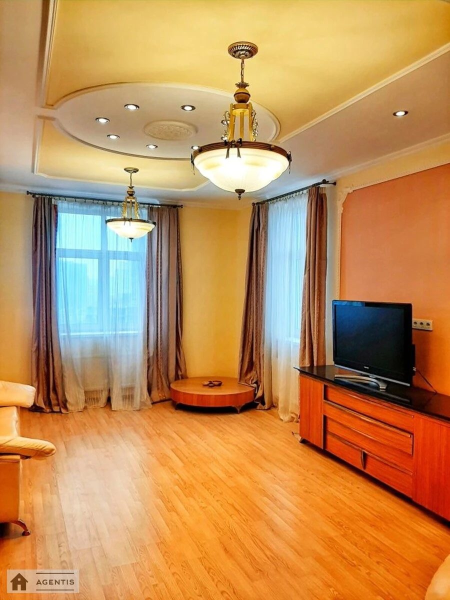 Сдам квартиру. 3 rooms, 147 m², 12 floor/18 floors. 14, Миколи Міхновського бульв. (Дружби Народів), Киев. 