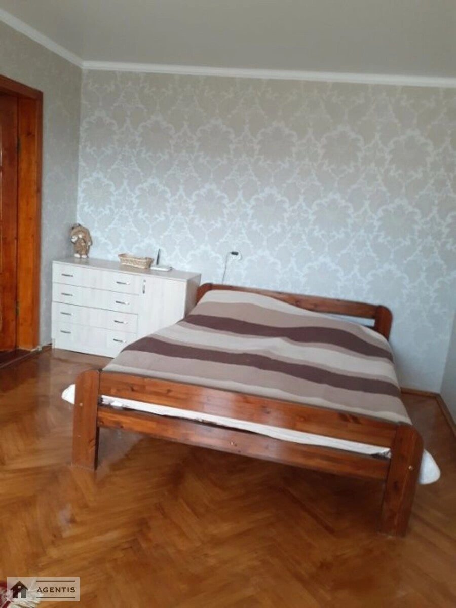 Apartment for rent. 1 room, 49 m², 17 floor/19 floors. 42, Revutckogo 42, Kyiv. 