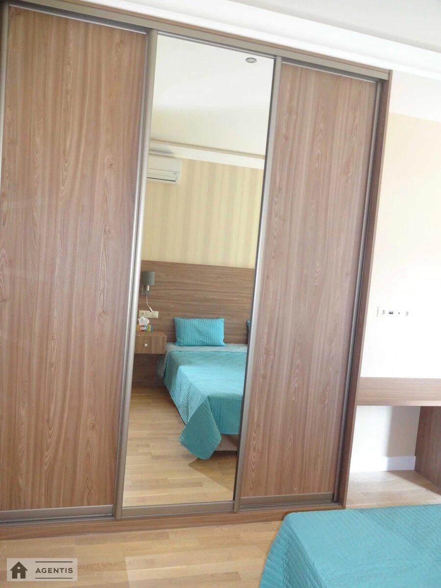 Apartment for rent. 2 rooms, 57 m², 2nd floor/18 floors. 37, Vasylya Tyutyunnyka vul. Anri Barbyusa, Kyiv. 