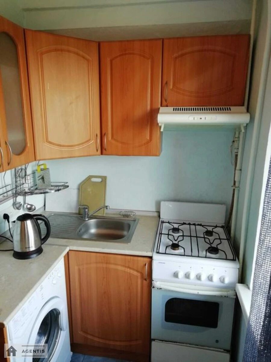 Apartment for rent. 1 room, 20 m², 6th floor/9 floors. 27, Andriya Malyshka vul., Kyiv. 