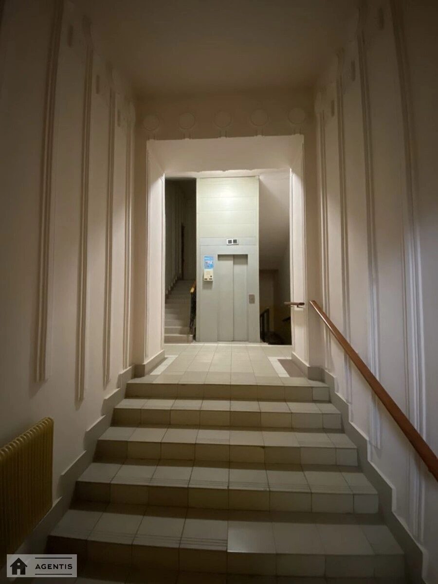 Здам квартиру. 2 rooms, 60 m², 3rd floor/5 floors. 13, Інститутська 13, Київ. 