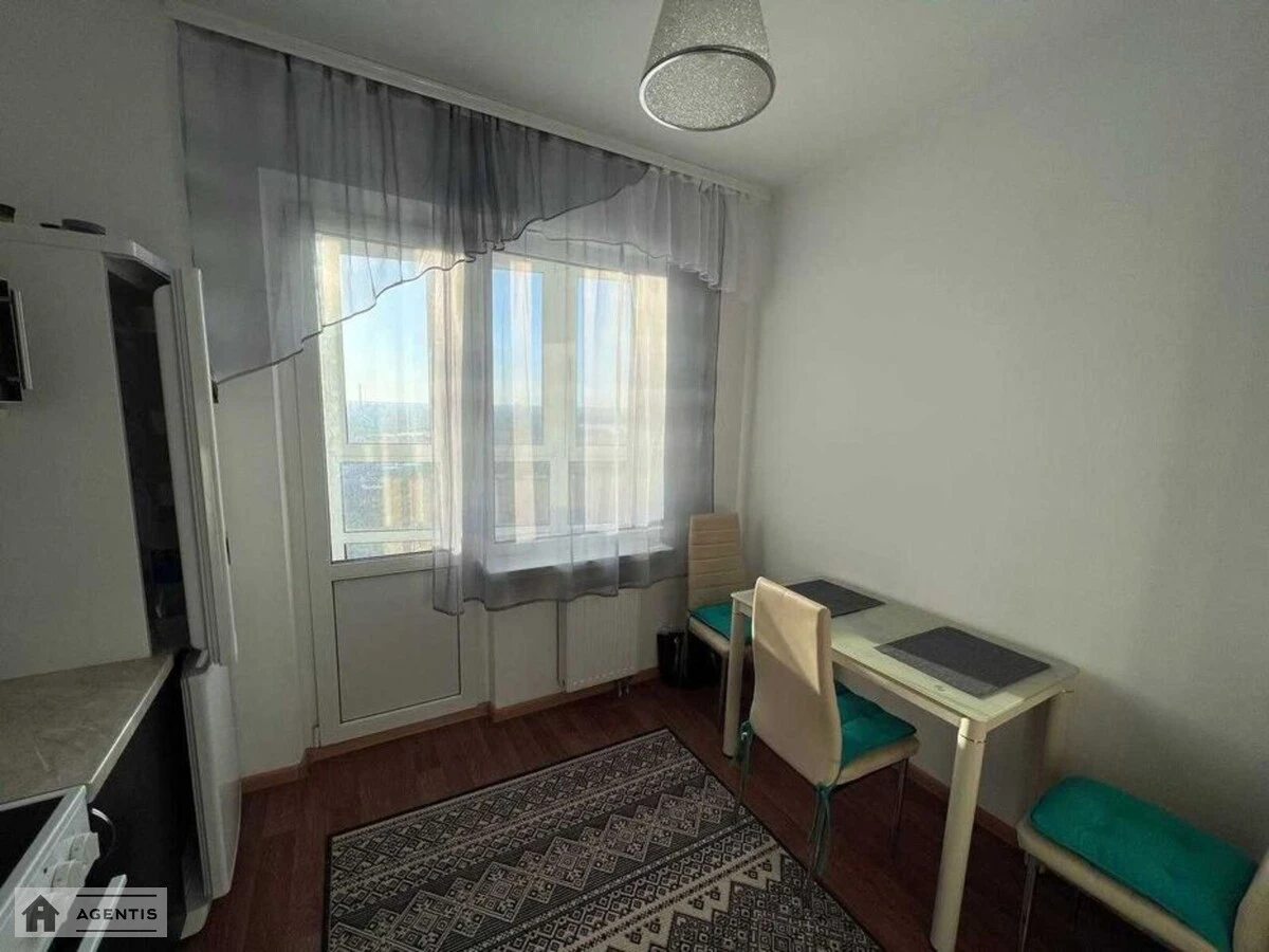 Apartment for rent. 1 room, 37 m², 17 floor/25 floors. 7, Sofiyi Rusovoyi vul., Kyiv. 