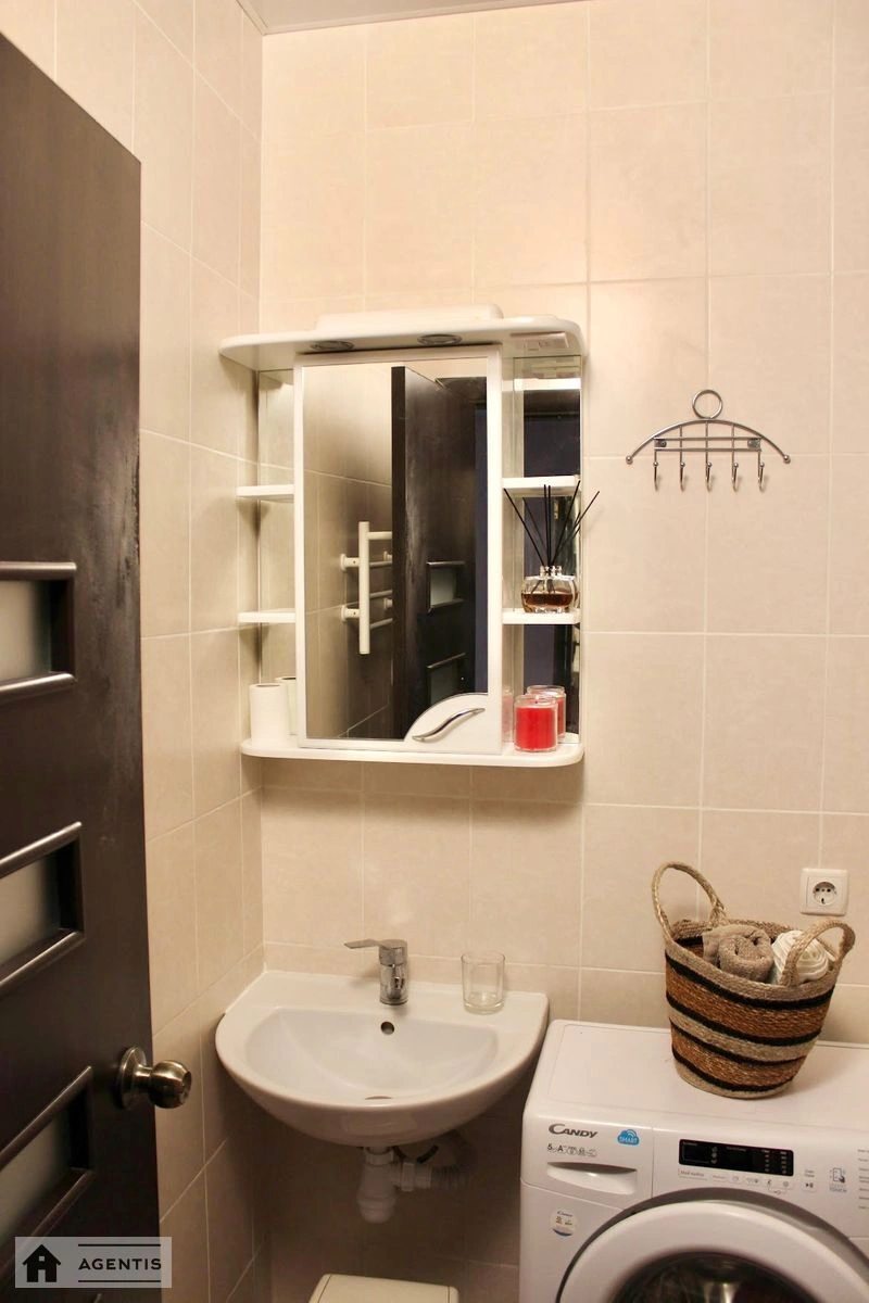 Apartment for rent. 1 room, 23 m², 2nd floor/25 floors. 6, Yevhena Sverstyuka vul. Maryny Raskovoyi, Kyiv. 