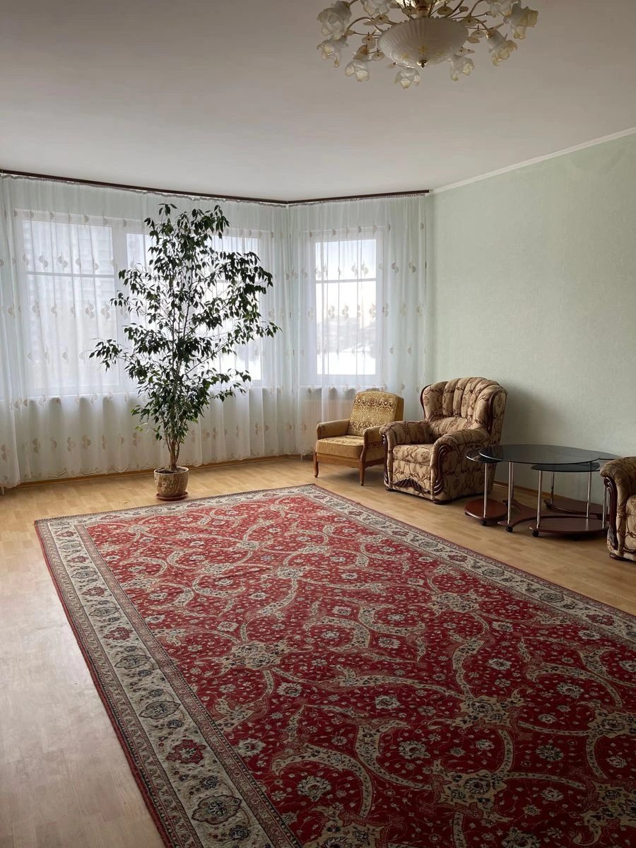 Apartment for rent. 2 rooms, 111 m², 5th floor/10 floors. 8, Derevlyanska vul. Yakira, Kyiv. 