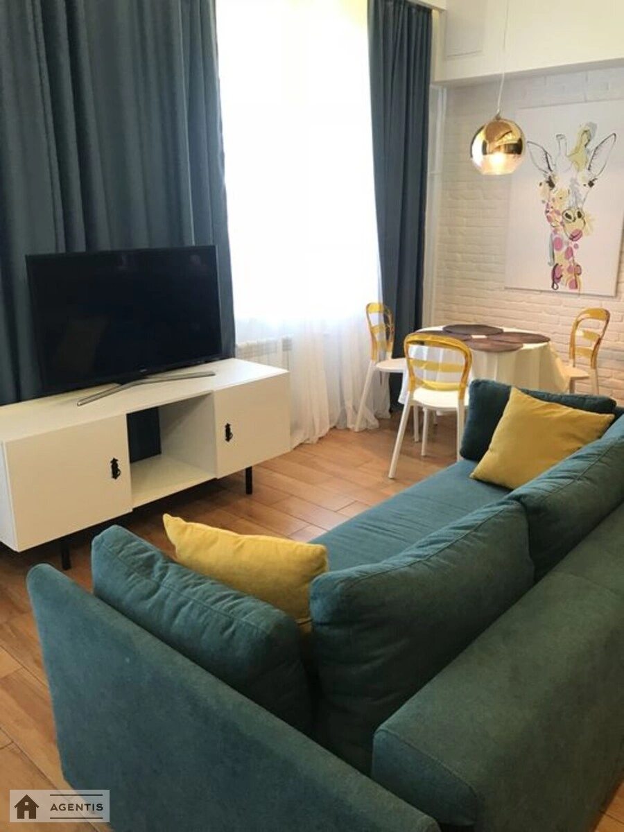 Apartment for rent. 2 rooms, 70 m², 5th floor/5 floors. 2, Topoleva vul., Hatne. 