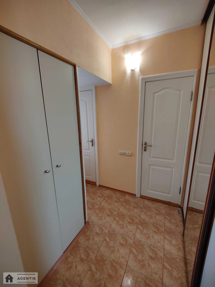 Здам квартиру. 2 rooms, 65 m², 16 floor/16 floors. 21, Милославська 21, Київ. 