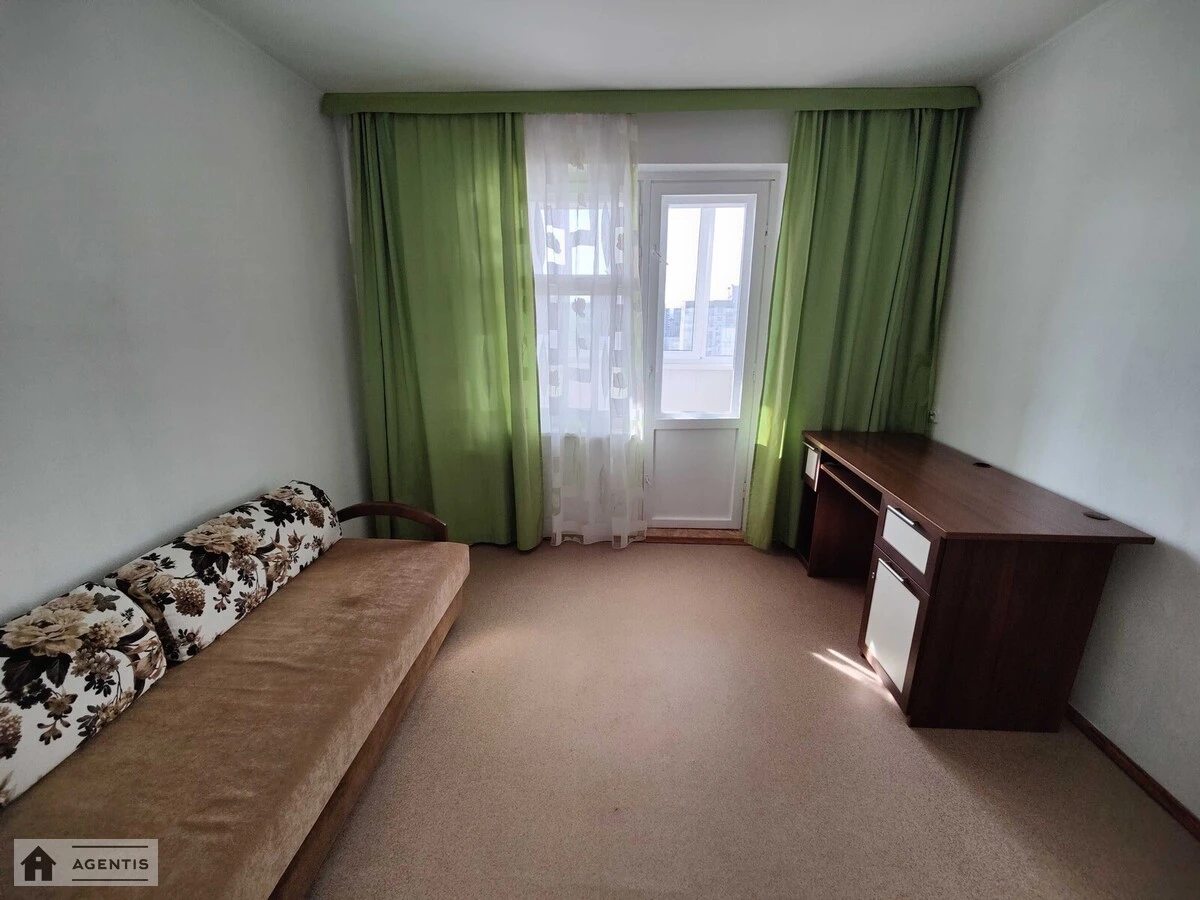 Apartment for rent. 2 rooms, 65 m², 16 floor/16 floors. 21, Miloslavska 21, Kyiv. 