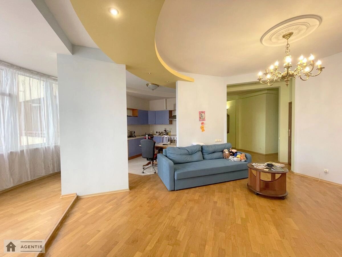Apartment for rent. 3 rooms, 130 m², 8th floor/16 floors. 7, Lesi Ukrayinky 7, Kyiv. 