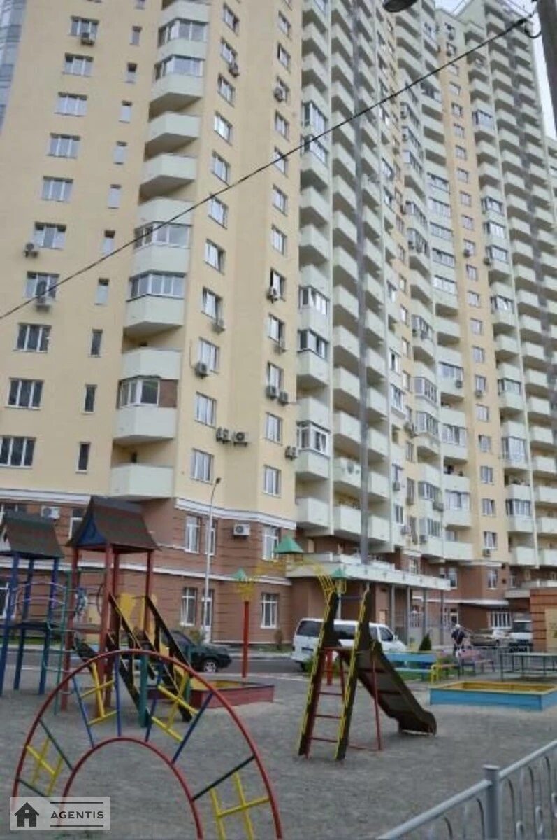 Сдам квартиру. 1 room, 52 m², 14 floor/25 floors. 1, Йорданська вул. (Лайоша Гавро), Киев. 