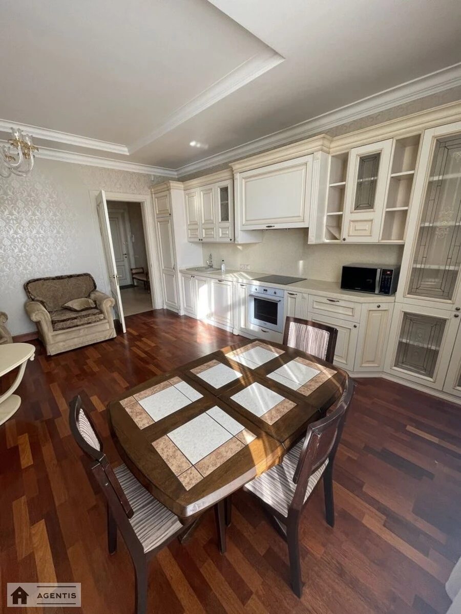 Apartment for rent. 2 rooms, 80 m², 15 floor/27 floors. 15, Solomyanska vul., Kyiv. 