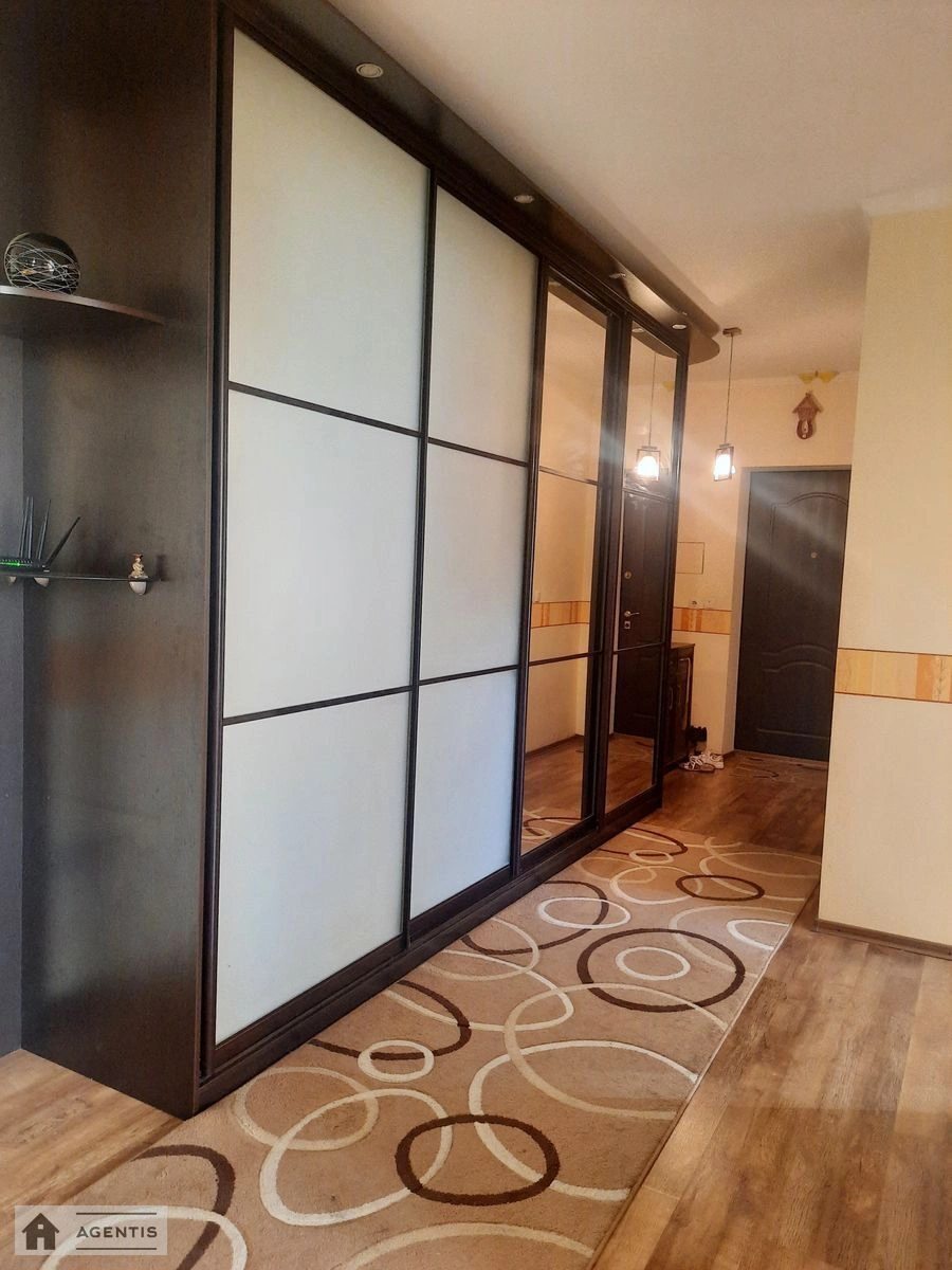 Здам квартиру. 3 rooms, 104 m², 3rd floor/17 floors. 2, Касіяна Василя 2, Київ. 