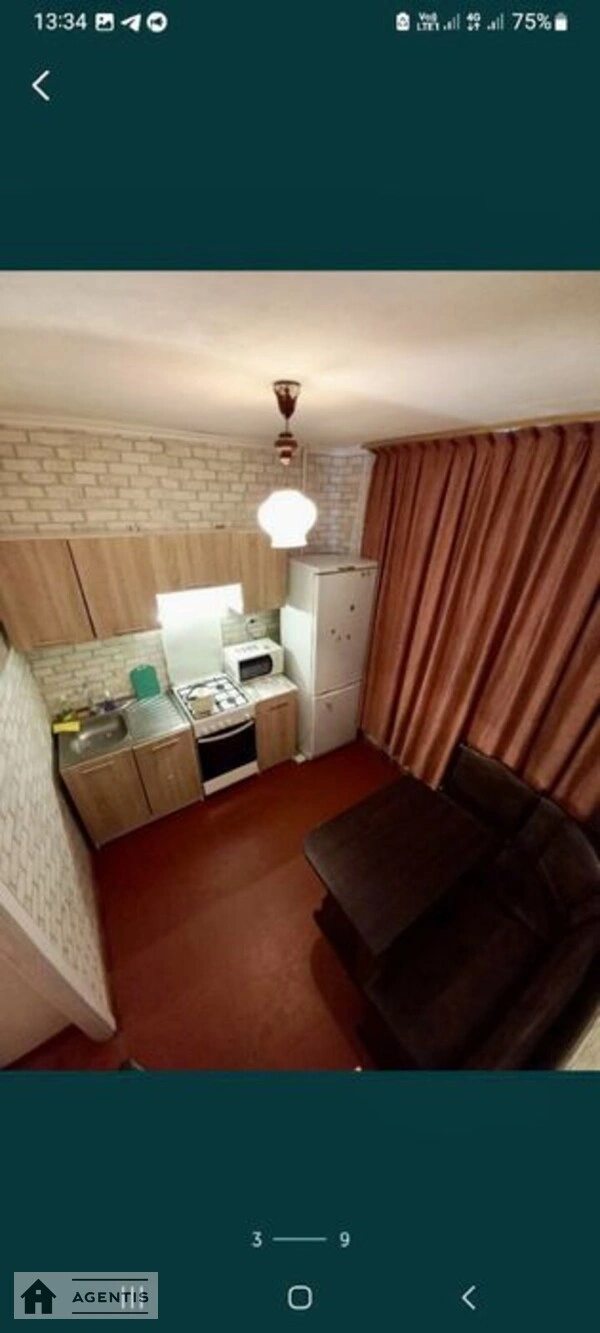 Apartment for rent. 3 rooms, 72 m², 5th floor/10 floors. Chervonoyi Kalyny prosp. Volodymyra Mayakovskoho, Kyiv. 