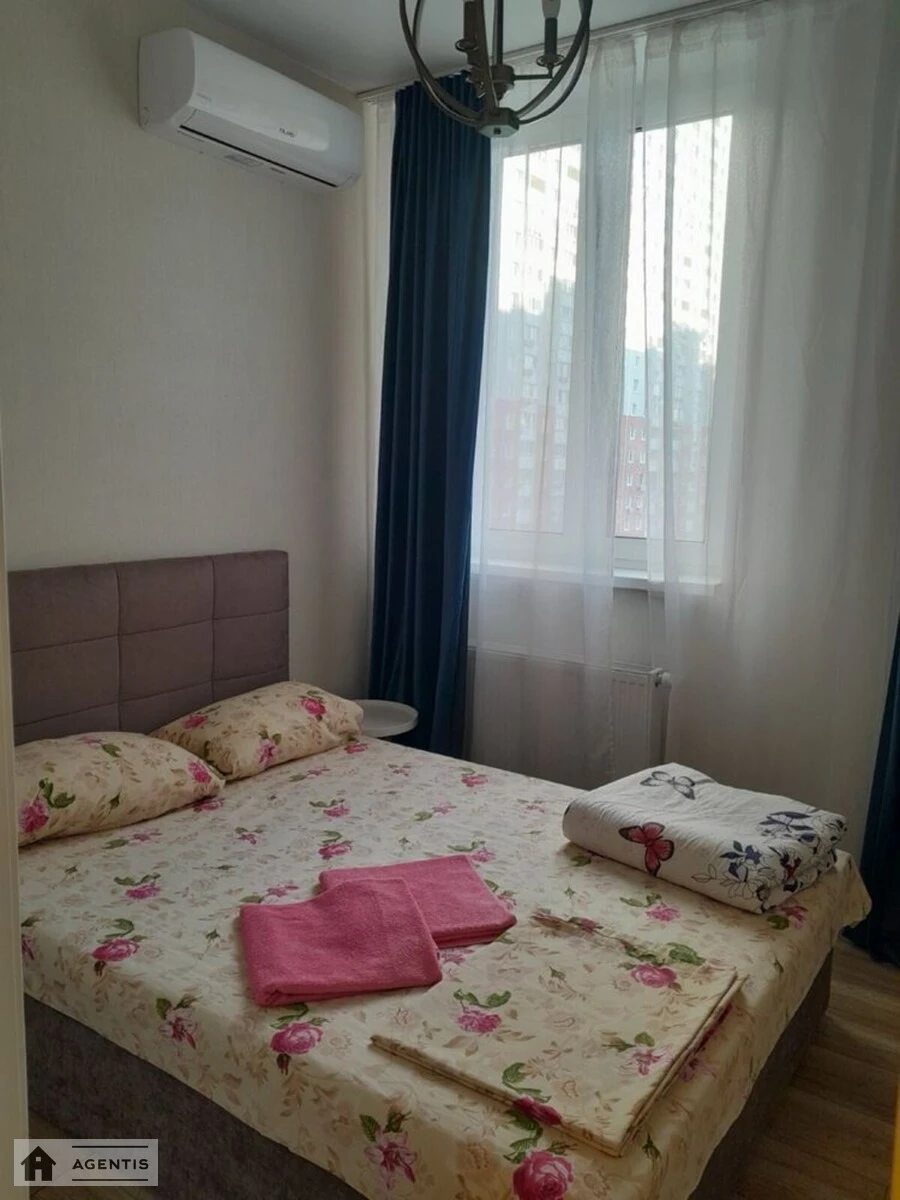 Apartment for rent. 1 room, 35 m², 8th floor/25 floors. 23, Baltiyskiy 23, Kyiv. 