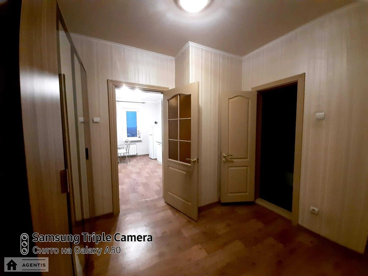 Apartment for rent. 2 rooms, 72 m², 12 floor/23 floors. 14, Yelyzavety Chavdar vul., Kyiv. 