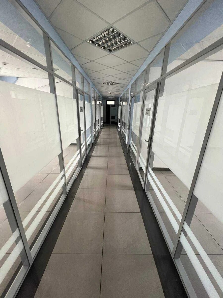 Office for sale. 600 m², 1st floor/6 floors. 35, Mashynobudivna 35, Kyiv. 