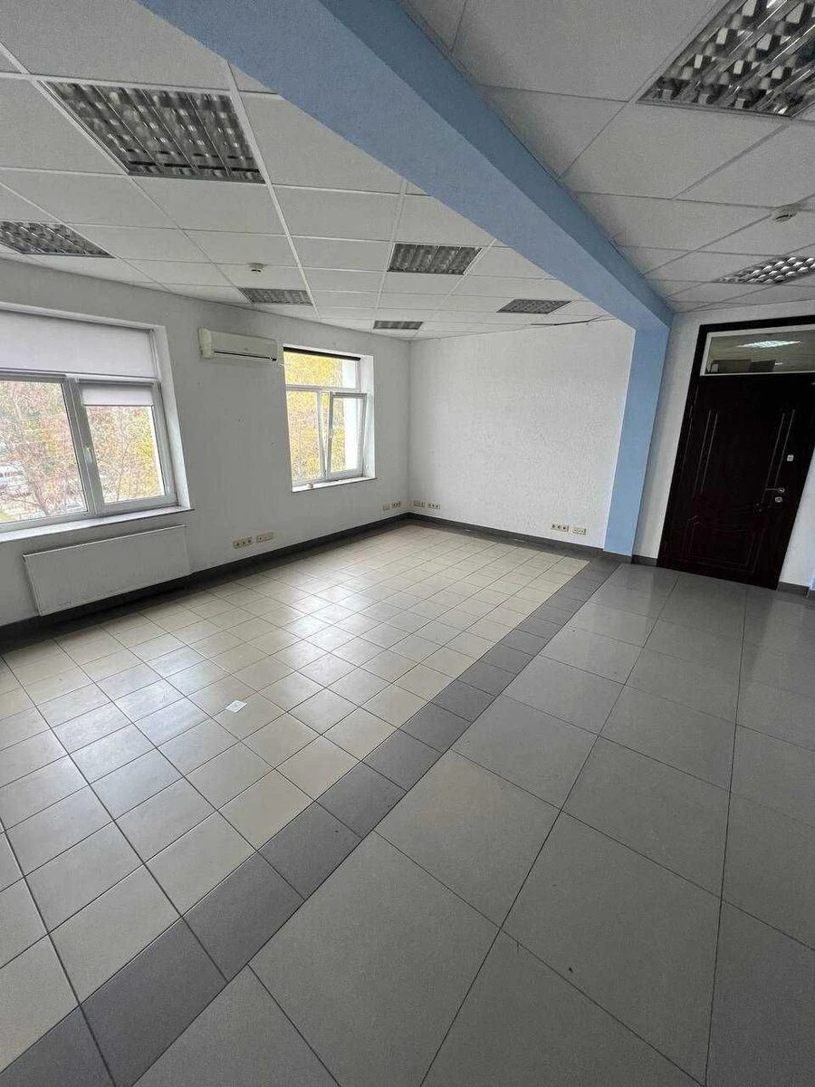 Продажа офиса. 600 m², 1st floor/6 floors. 35, Машиностроительная 35, Киев. 