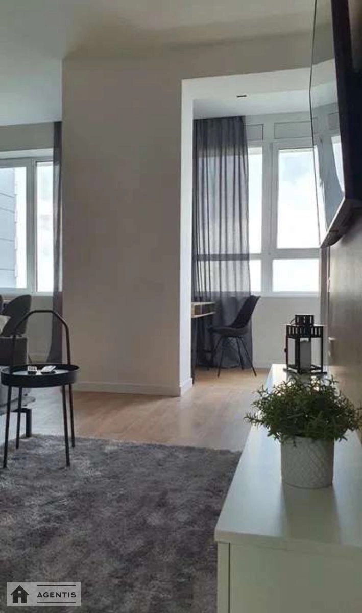 Apartment for rent. 2 rooms, 75 m², 26 floor/30 floors. 3, Mykilsko-Slobidska 3, Kyiv. 