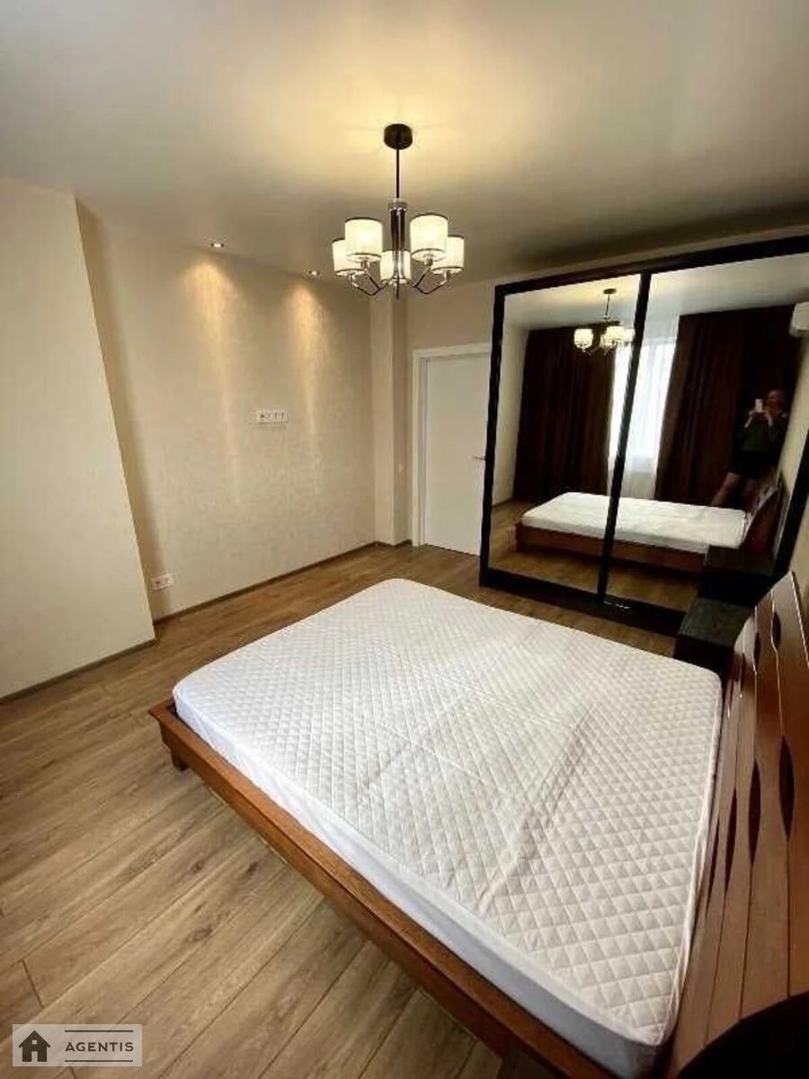 Apartment for rent. 2 rooms, 50 m², 6th floor/32 floors. 5, Beresteyskyy prosp. Peremohy, Kyiv. 