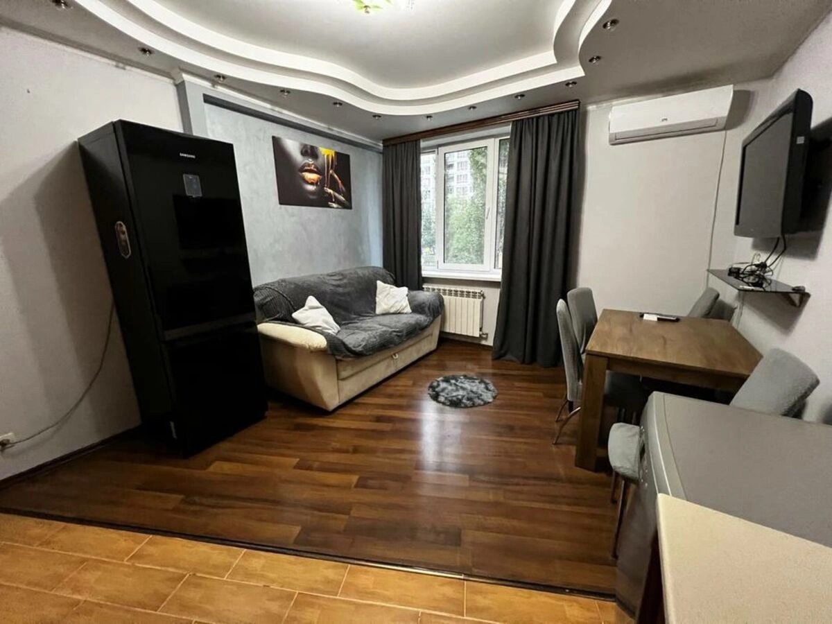Сдам квартиру. 1 room, 62 m², 2nd floor/16 floors. 14, Кольцова 14, Киев. 