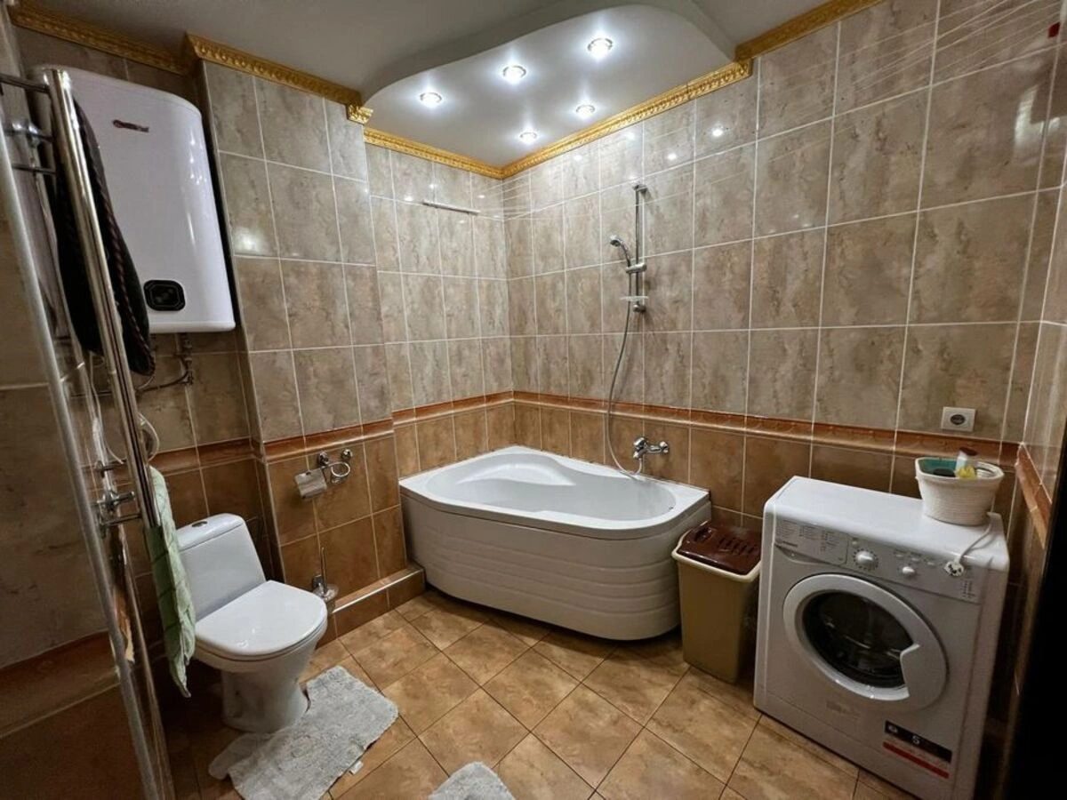 Apartment for rent. 1 room, 62 m², 2nd floor/16 floors. 14, Kolcova 14, Kyiv. 