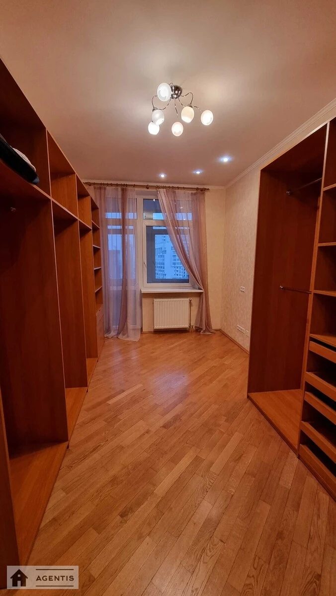 Сдам квартиру. 4 rooms, 150 m², 19 floor/25 floors. 30, Леси Украинки 30, Киев. 
