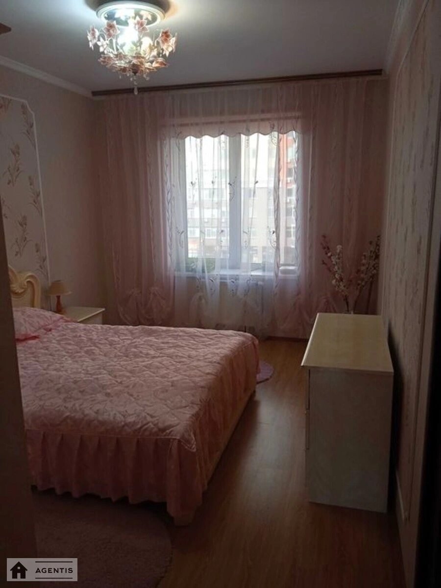 Apartment for rent. 3 rooms, 100 m², 3rd floor/14 floors. 52, Mykhayla Lomonosova vul., Kyiv. 
