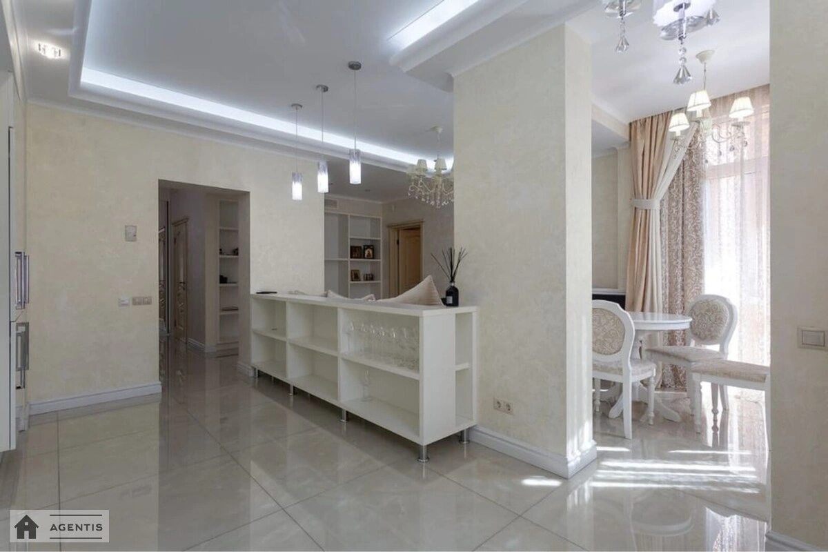 Apartment for rent. 2 rooms, 90 m², 4th floor/24 floors. 7, Lesi Ukrayinky 7, Kyiv. 