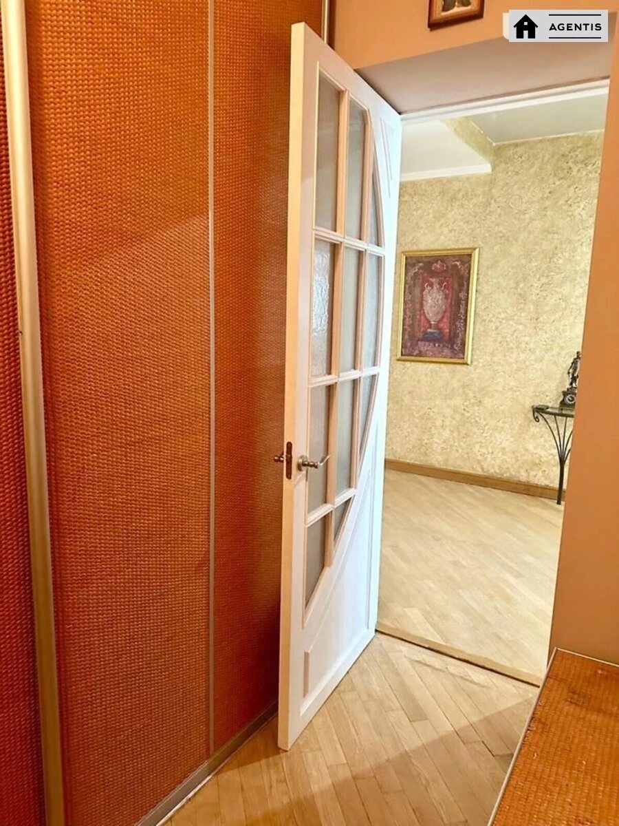 Apartment for rent. 4 rooms, 172 m², 8th floor/10 floors. 45, Dovzhenka Troyeshchyna vul., Kyiv. 