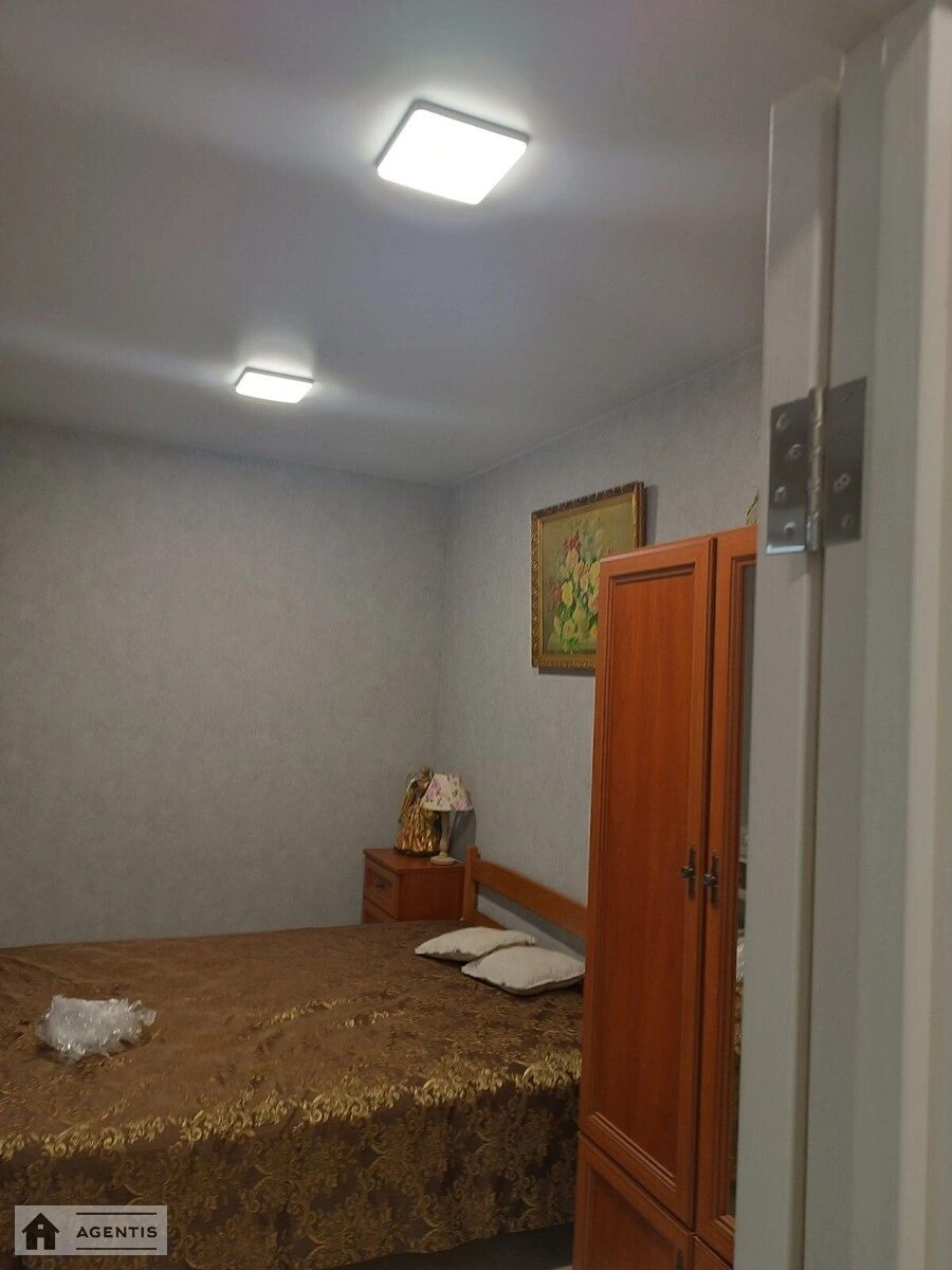 Apartment for rent. 1 room, 40 m², 7th floor/12 floors. Mashynobudivna , Chabany. 