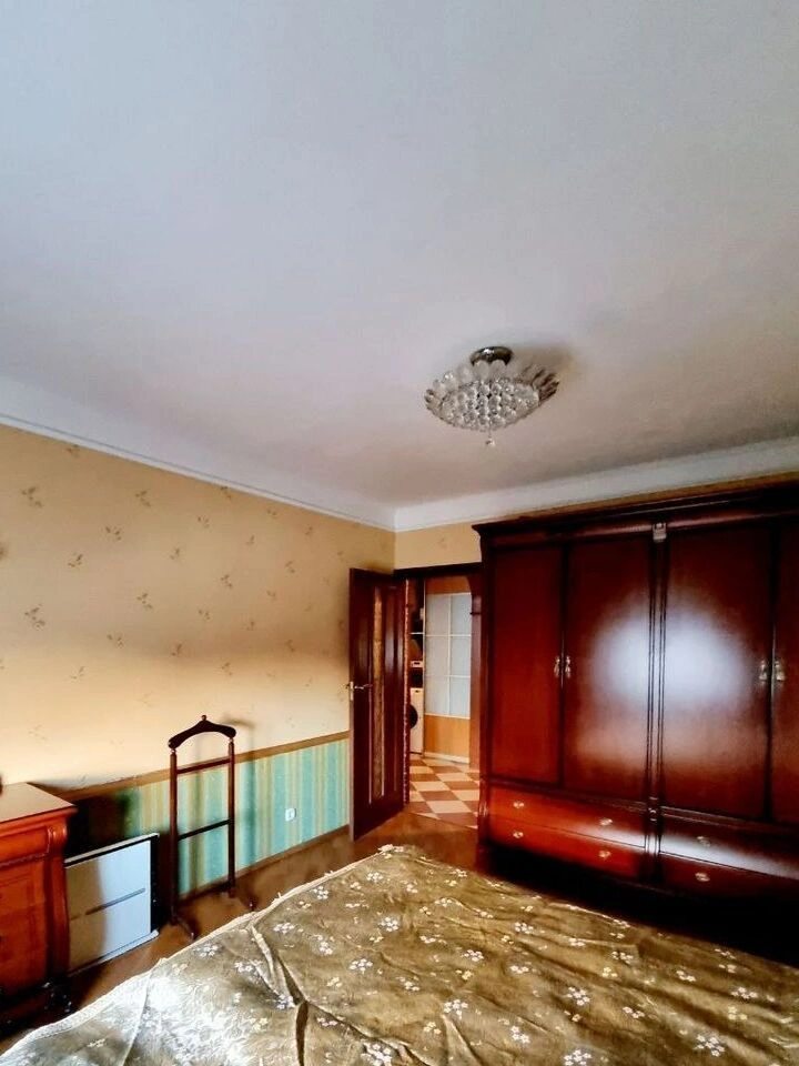 Сдам квартиру. 2 rooms, 64 m², 6th floor/15 floors. 8, Федора Ернста вул., Киев. 