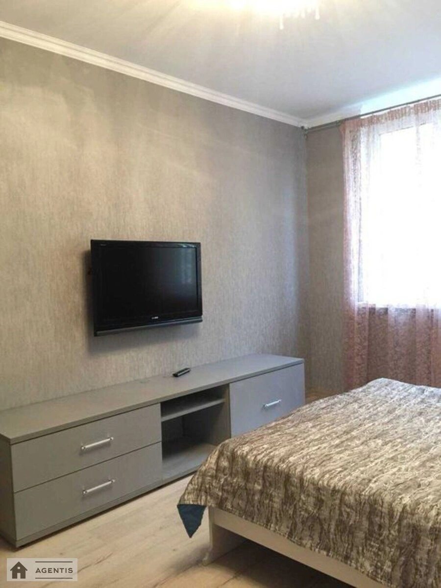 Apartment for rent. 1 room, 45 m², 6th floor/22 floors. 10, Samiyla Kishky vul. Marshala Konyeva, Kyiv. 
