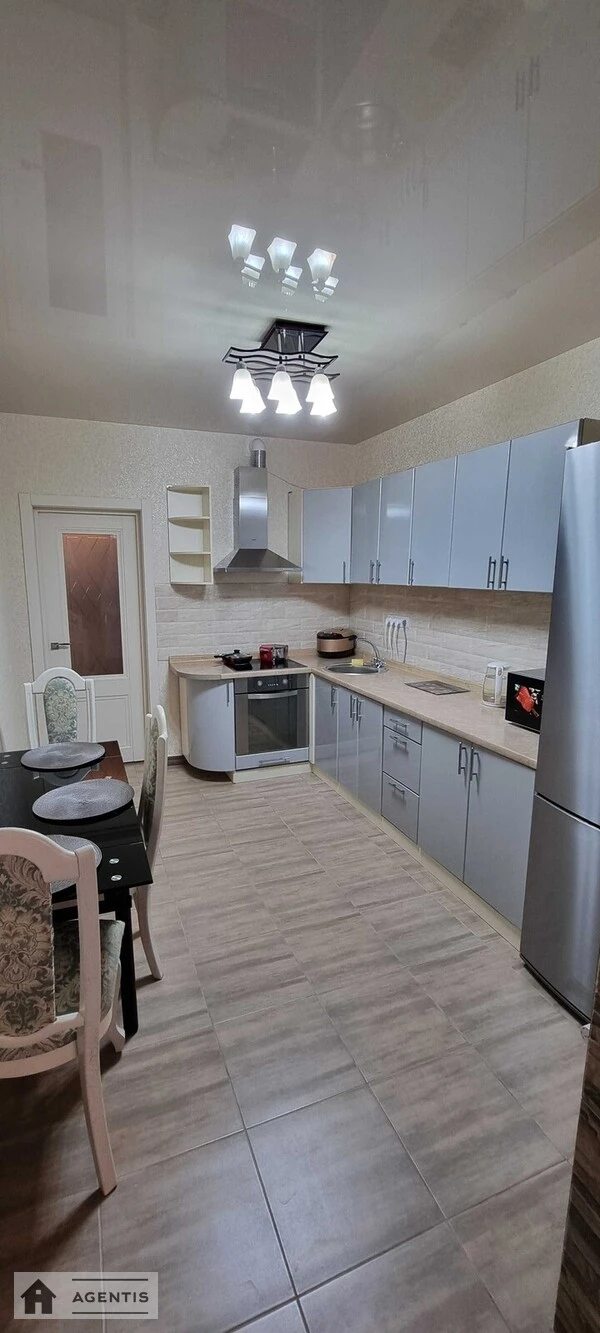 Apartment for rent. 1 room, 42 m², 2nd floor/24 floors. 4, Mykoly Hulaka vul., Kyiv. 