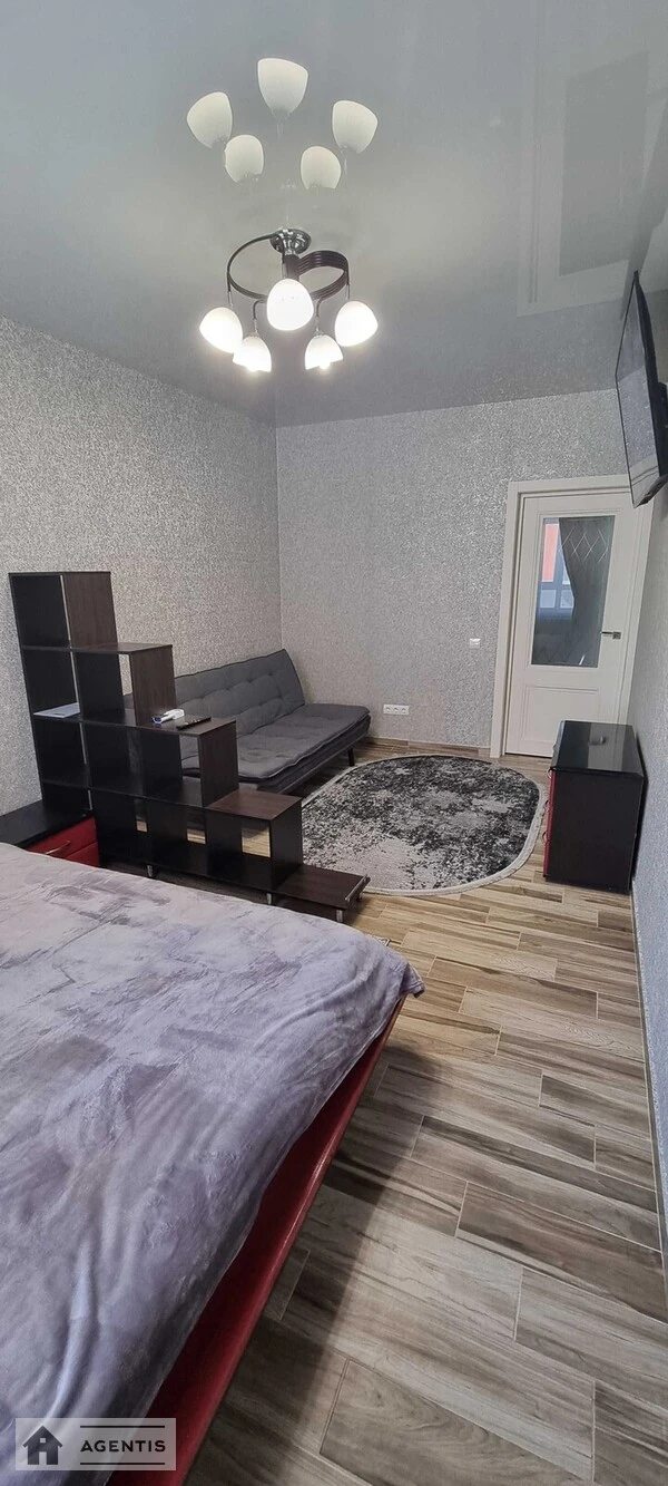 Сдам квартиру. 1 room, 42 m², 2nd floor/24 floors. 4, Миколи Гулака вул., Киев. 