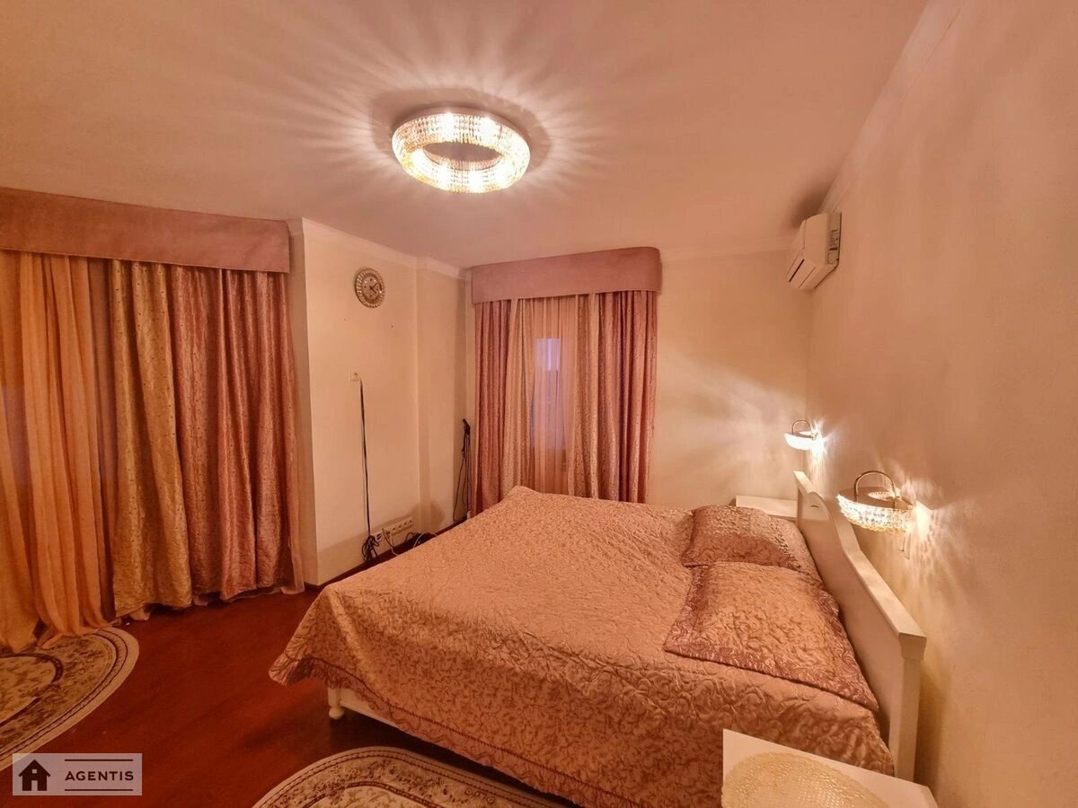 Apartment for rent. 3 rooms, 100 m², 20 floor/25 floors. 14, Verhovnoyi Rady 14, Kyiv. 