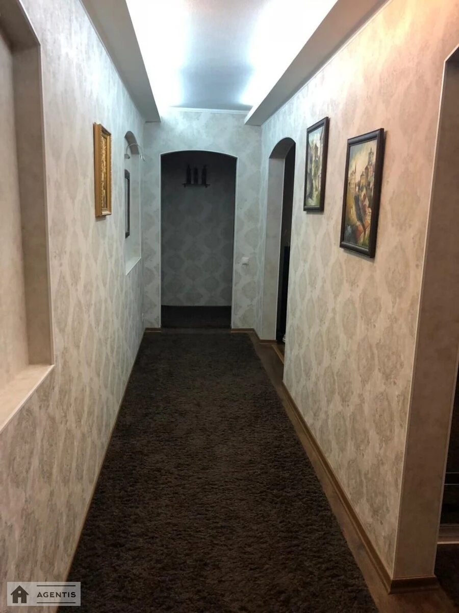 Здам квартиру. 3 rooms, 96 m², 3rd floor/18 floors. 18, Георгія Гонгадзе просп., Київ. 