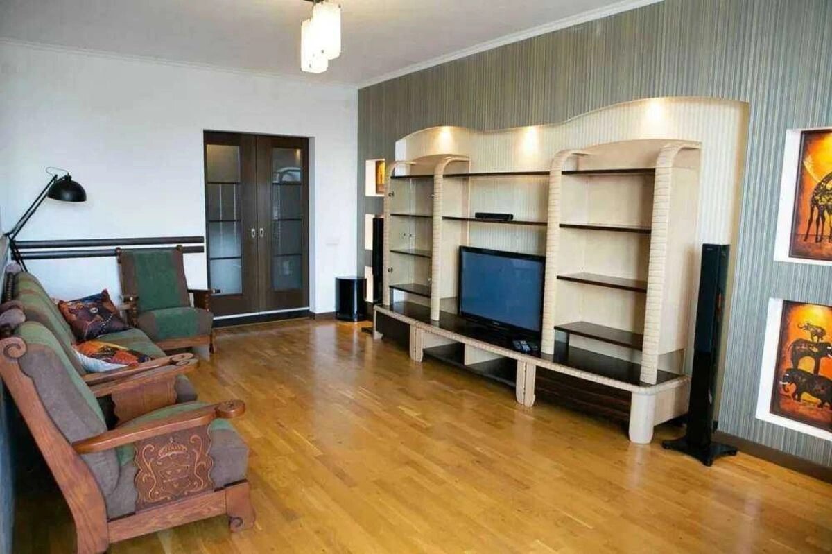 Apartment for rent. 3 rooms, 143 m², 9th floor/16 floors. 15, Vavilovih 15, Kyiv. 