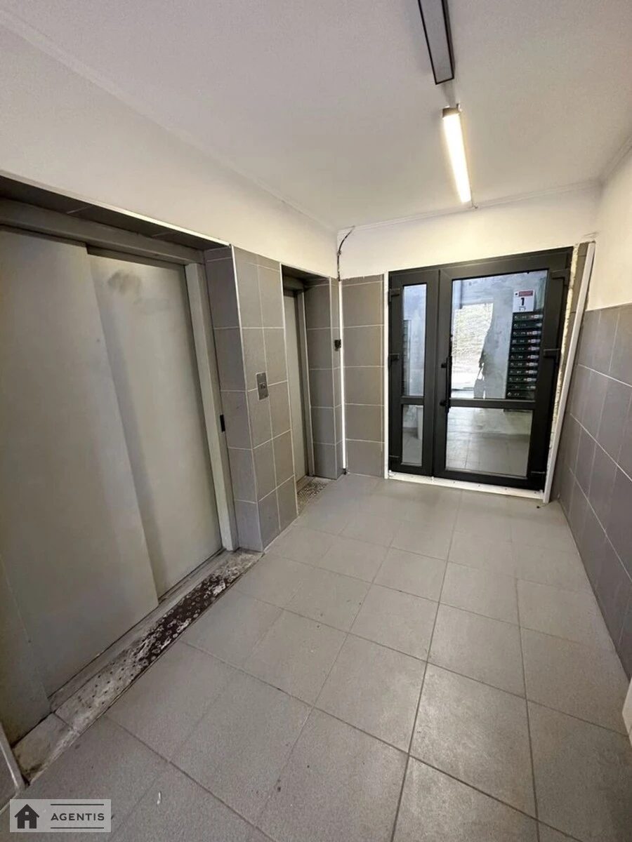 Apartment for rent. 1 room, 35 m², 9th floor/16 floors. 45, Demiyivska 45, Kyiv. 