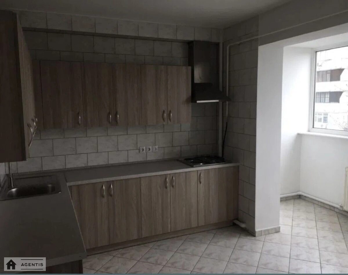 Apartment for rent. 4 rooms, 120 m², 3rd floor/9 floors. 13, Borysa Hmyri vul., Kyiv. 