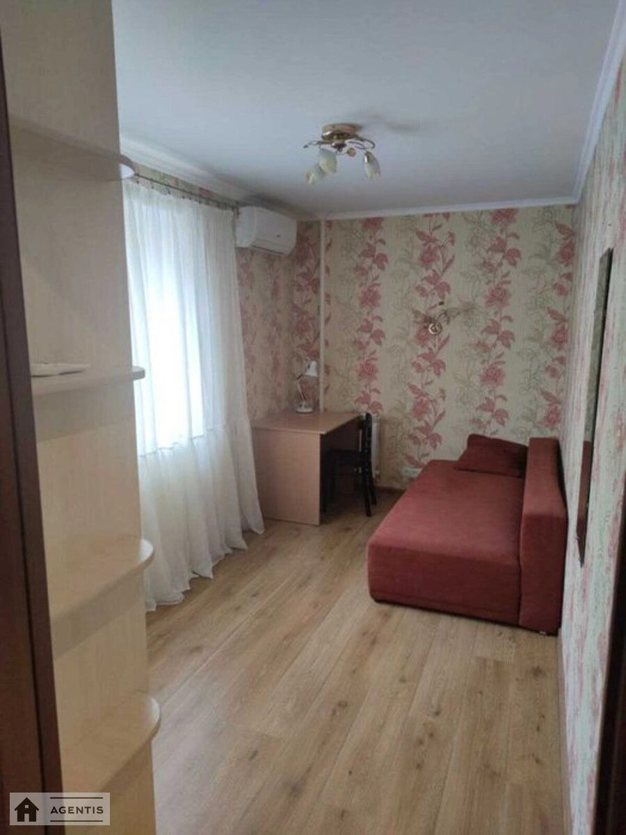 Apartment for rent. 2 rooms, 46 m², 3rd floor/6 floors. Shevchenkivskyy rayon, Kyiv. 