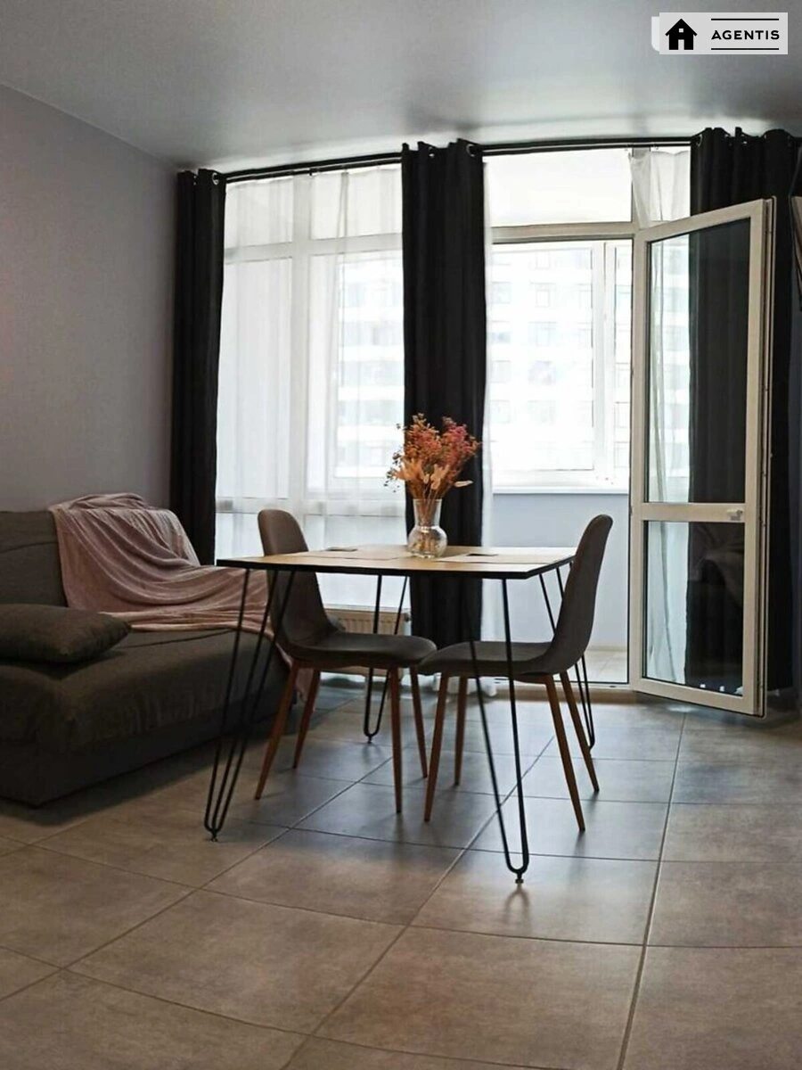 Apartment for rent. 1 room, 47 m², 9th floor/25 floors. 6, Yevhena Sverstyuka vul. Maryny Raskovoyi, Kyiv. 