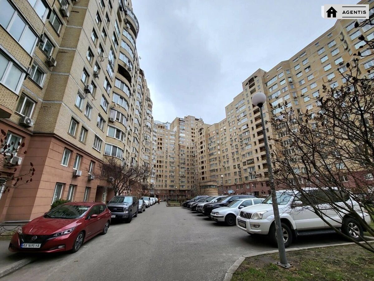 Здам квартиру. 3 rooms, 110 m², 8th floor/19 floors. 2, Микільсько-Слобідська 2, Київ. 
