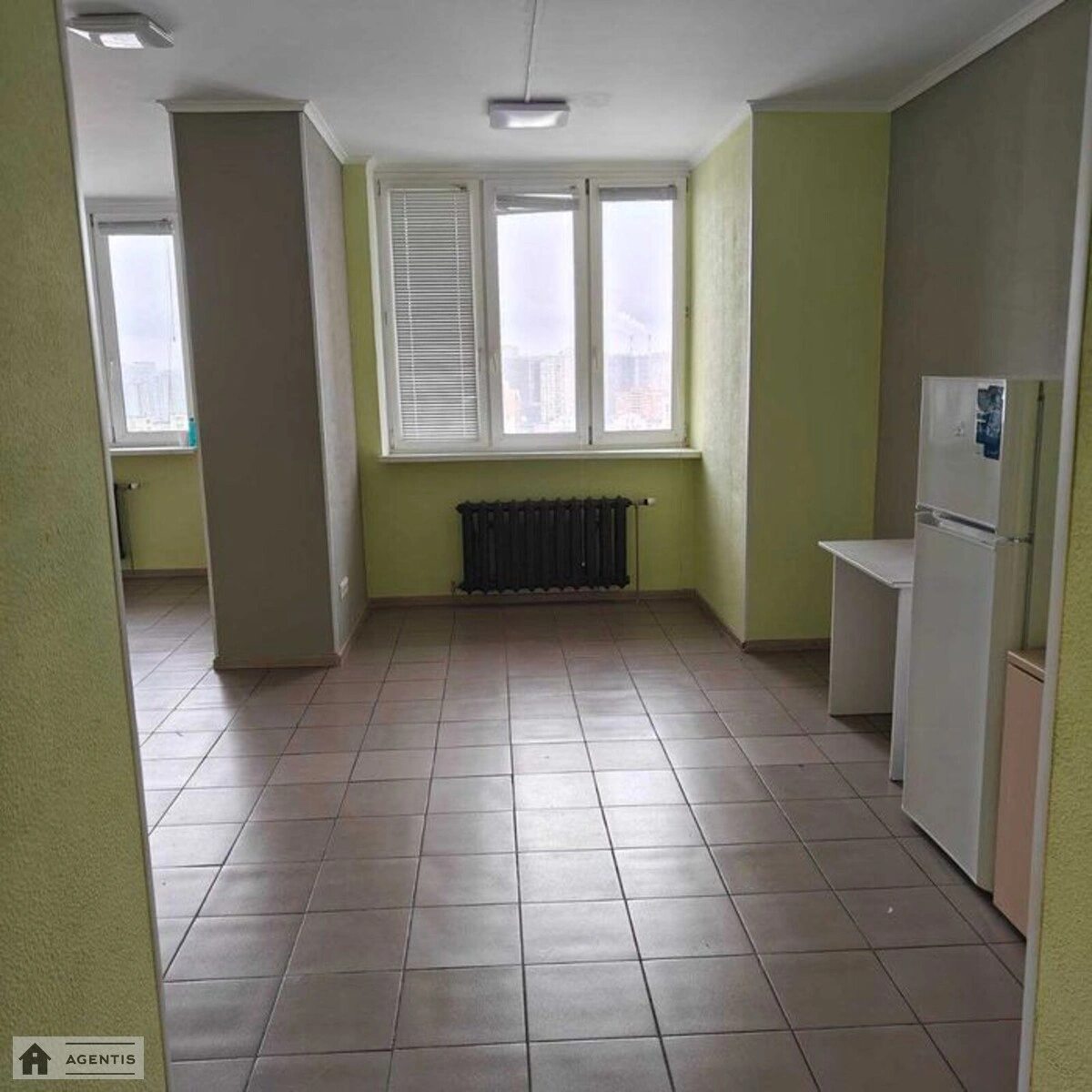 Apartment for rent. 5 rooms, 220 m², 24 floor/36 floors. Darnytskyy rayon, Kyiv. 