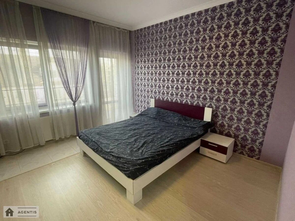 Здам квартиру. 3 rooms, 70 m², 2nd floor/2 floors. 2, Цілинна 2, Київ. 