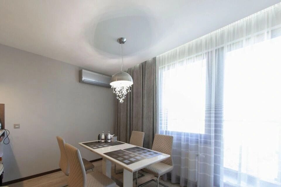 Apartment for rent. 3 rooms, 100 m², 13 floor/23 floors. 60, Golosiyivskiy 60, Kyiv. 