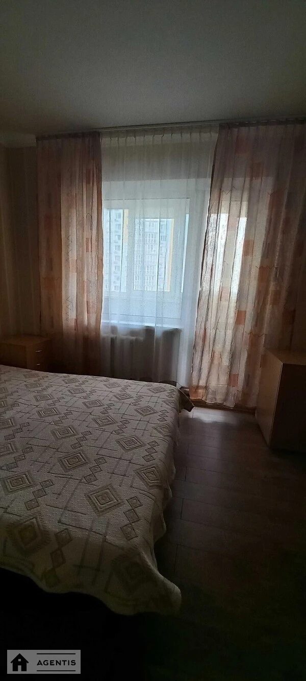 Сдам квартиру. 1 room, 45 m², 17 floor/18 floors. 3, Вишняковская 3, Киев. 