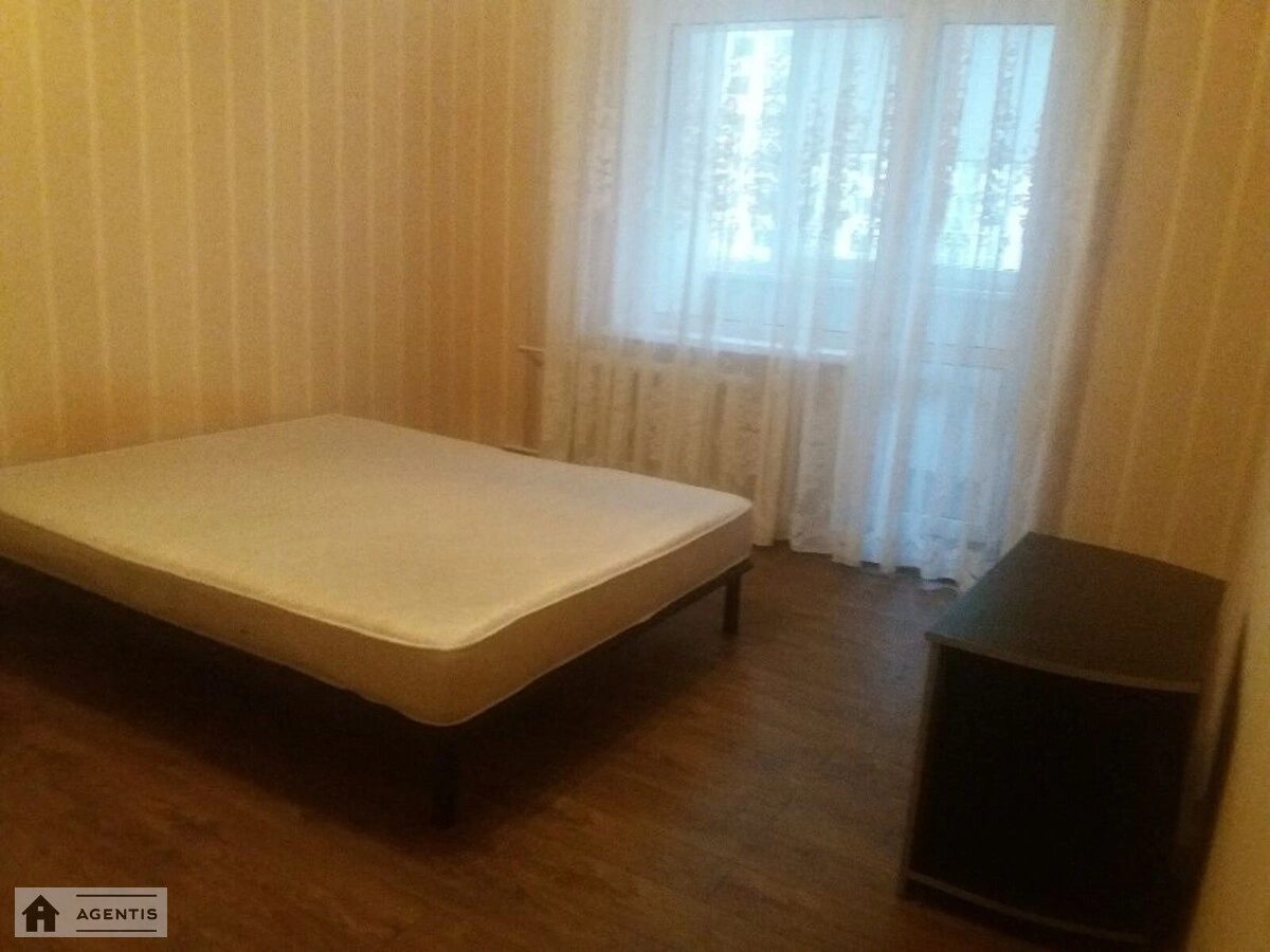 Apartment for rent. 1 room, 45 m², 17 floor/18 floors. 3, Vyshnyakivska 3, Kyiv. 
