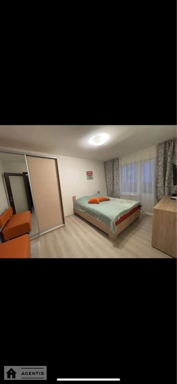 Apartment for rent. 1 room, 30 m², 6th floor/9 floors. 29, Nizhynska 29, Kyiv. 