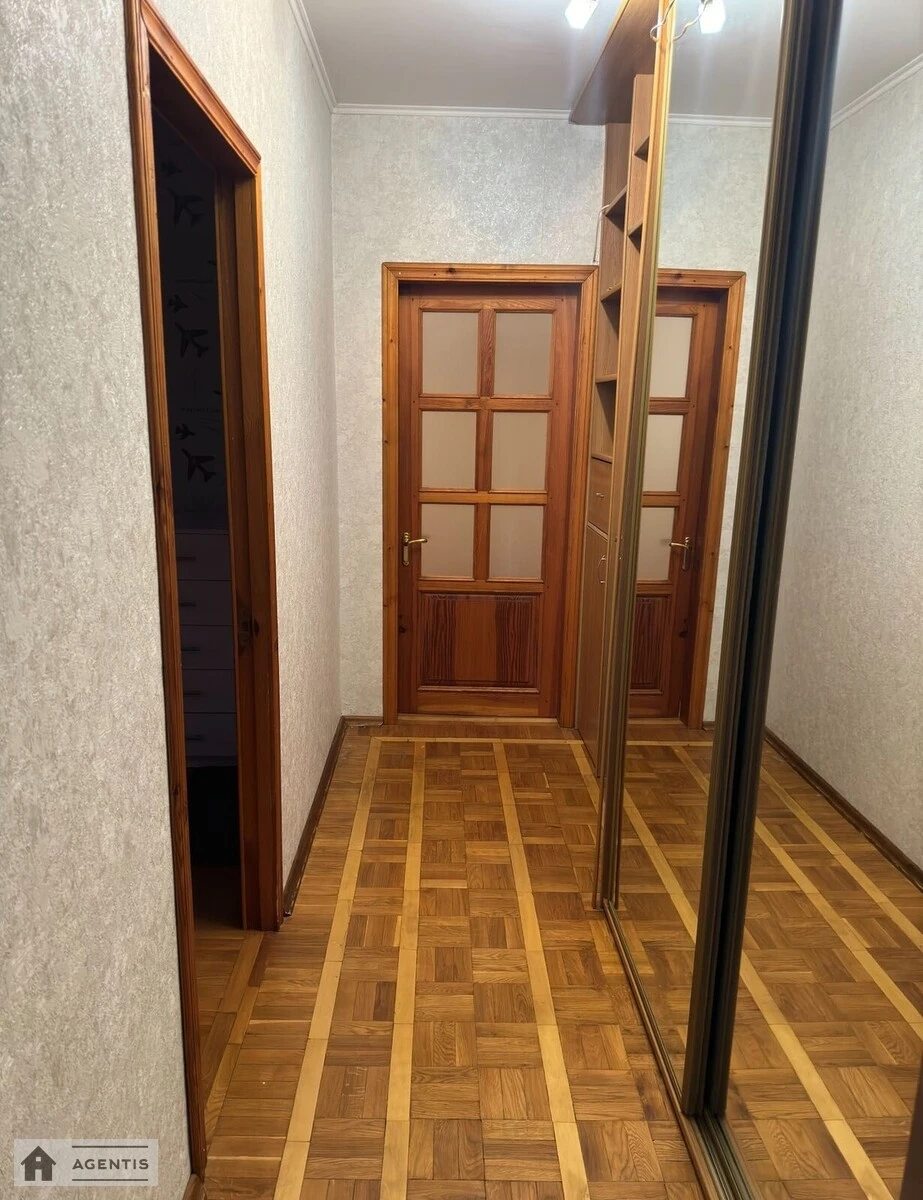 Apartment for rent. 2 rooms, 55 m², 14 floor/16 floors. 19, Anny Akhmatovoyi vul., Kyiv. 