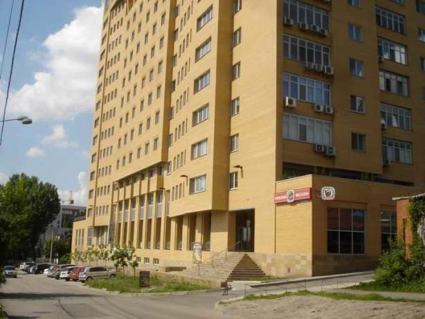Apartments for sale. 4 rooms, 155 m², 12 floor/15 floors. 17, Husenko, Dnipro. 